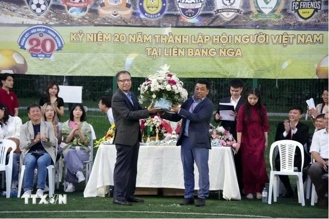 Sôi động Giải bóng đá cộng đồng người Việt Nam tại Nga 2024