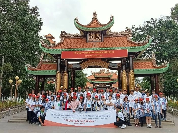 Hành trình ý nghĩa của Trại Hè Thanh thiếu niên kiều bào và tuổi trẻ TP. Hồ Chí Minh năm 2024 Hành trình ý nghĩa của Trại Hè Thanh thiếu niên kiều bào và tuổi trẻ TP. Hồ Chí Minh năm 2024