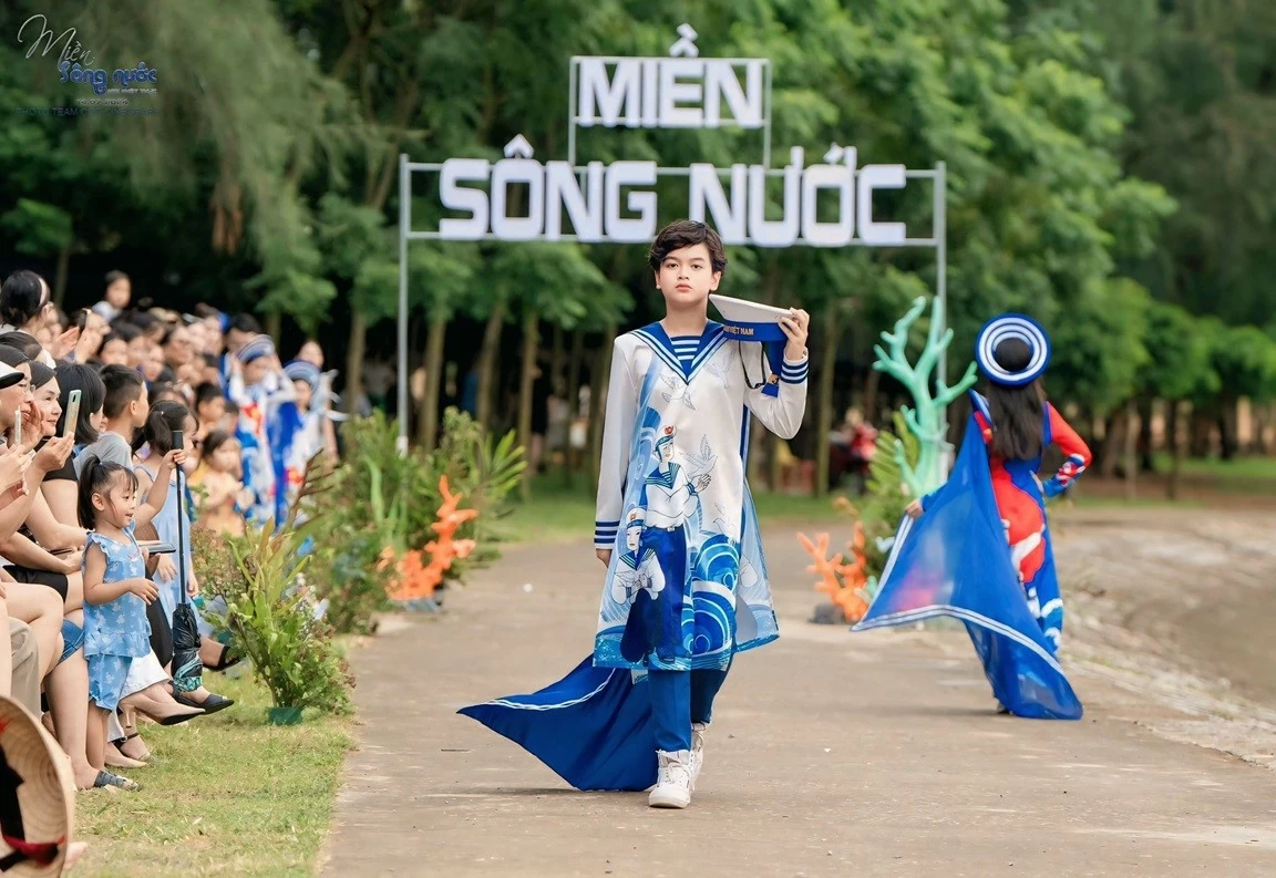 Ca sĩ trẻ Cao Phú Quý nhớ ơn các anh hùng qua ca khúc 'Nơi đảo xa'