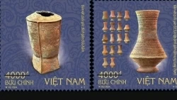 Quảng bá giá trị độc đáo của bảo vật gốm trên những con tem