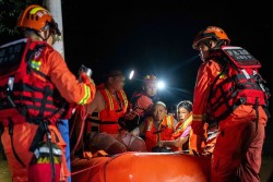 Trung Quốc: Cảnh báo màu cam về mưa bão, hỗ trợ khắc phục hậu quả lũ lụt