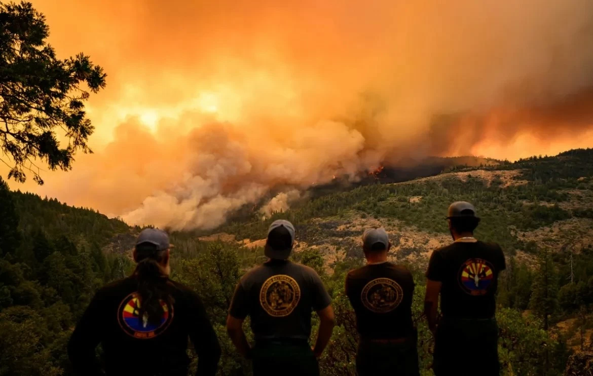 Mỹ: Gần 2.500 lính cứu hỏa đang chiến đấu với vụ cháy rừng nghiêm trọng ở California