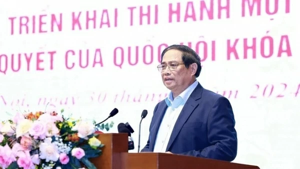 PM Pham Minh Chinh chairs national conference on law implementation