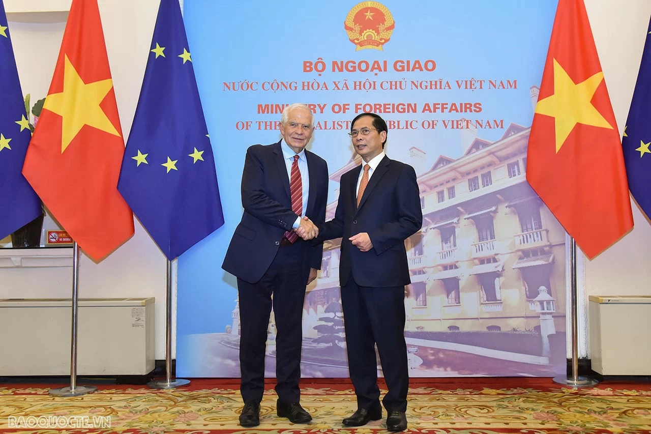 FM Bui Thanh Son welcomed Vice President of European Commission Josep Borrell Fontelles in Hanoi