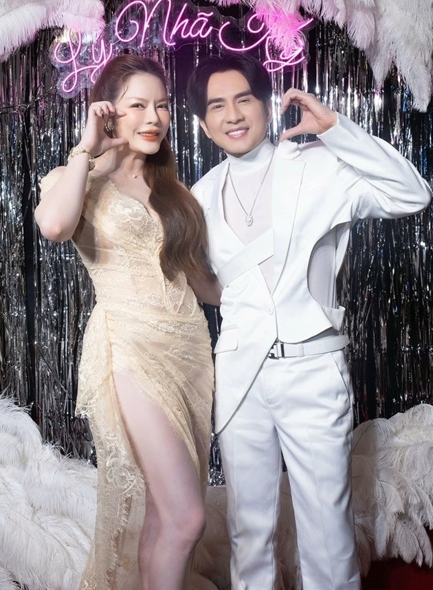 Lý Nhã Kỳ Lý Nhã Kỳ