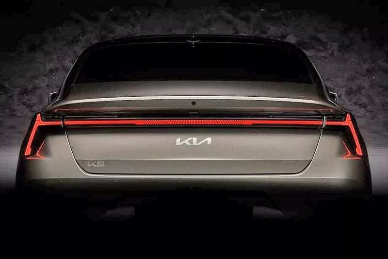 Kia K8 2025 lộ diện, kiểu dáng hoàn toàn mới