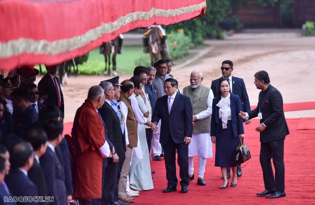 Welcome ceremony held for Prime Minister Pham Minh Chinh in New Delhi