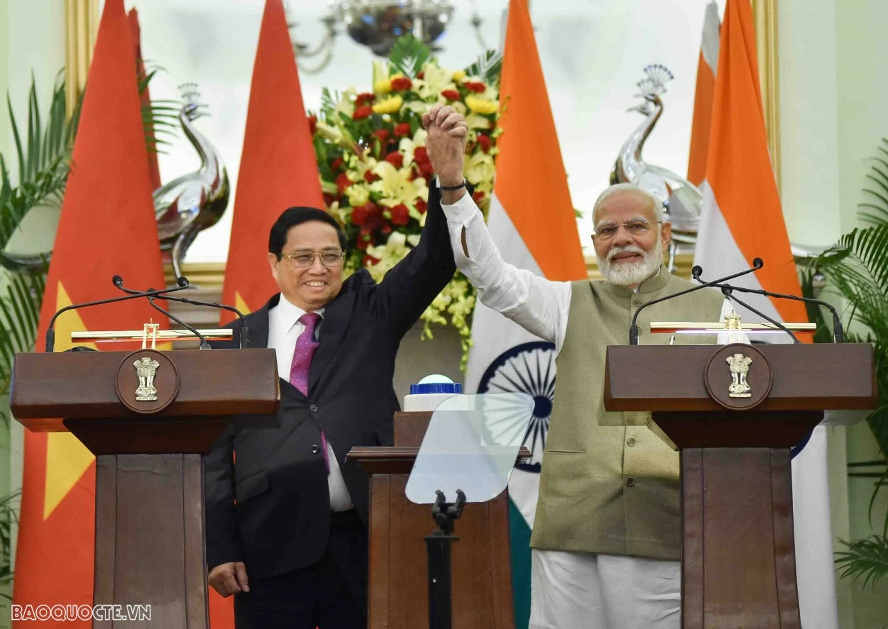 Vietnam, India Prime Ministers announce outcomes of talks at press conference