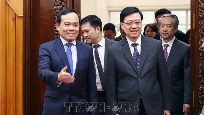 Deputy PM Tran Luu Quang welcomes China’s Hong Kong leader