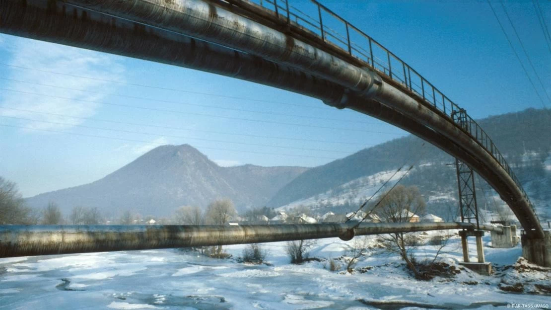 Đường ống Druzhba, ảnh năm 1983, đã bơm dầu của Nga vào EU trong nhiều thập niên. (Nguồn: Getty Images)