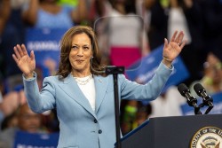 Bầu cử Mỹ 2024: Bà Kamala Harris chính thức giành được đề cử ứng viên tổng thống đảng Dân chủ, 