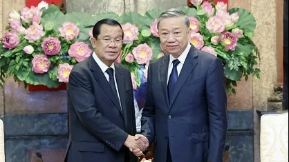 President of Cambodian People’s Party congratulates Party General Secretary, President To Lam