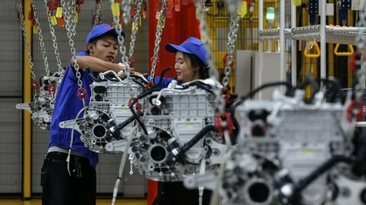 Lần đầu tiên trong một thập kỷ, ASEAN 'vượt mặt' Trung Quốc về thu hút FDI, được dự báo tiếp tục bỏ xa trong 10 năm tới