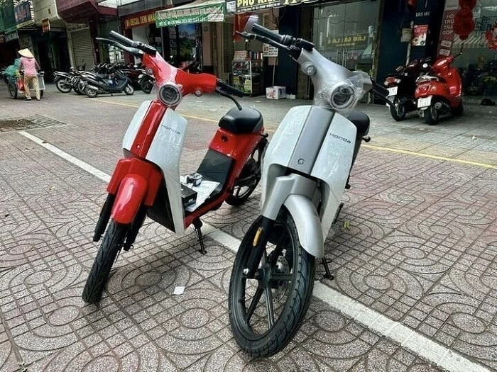 Cận cảnh xe máy điện Honda Cub E vừa về Việt Nam, giá từ 20 triệu đồng