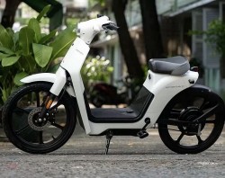 Cận cảnh xe máy điện Honda Cub E vừa về Việt Nam, giá từ 20 triệu đồng