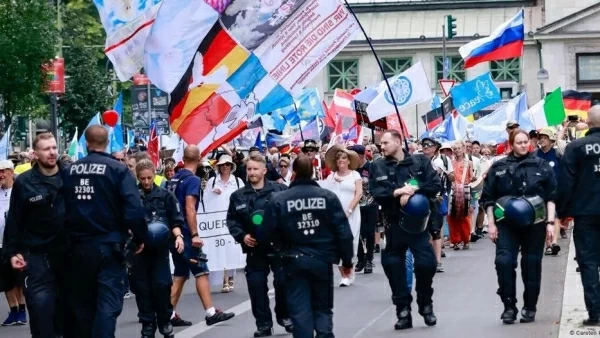 Hàng nghìn người ở Berlin biểu tình phản đối hỗ trợ vũ khí cho Ukraine, Đức mở rộng hợp tác quốc phòng với Philippines