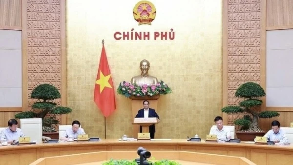 PM Pham Minh Chinh chairs Government meeting, demanding for more inclusive socio-economic development