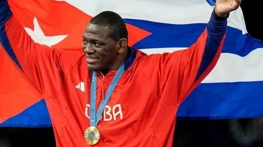 Lần đầu tiên trên thế giới, đô vật Cuba Mijain Lopez giành huy chương vàng 5 kỳ Olympic