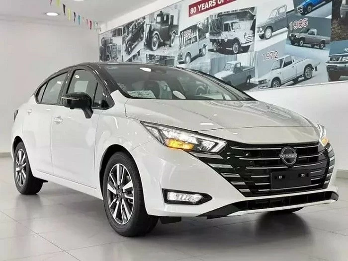 Nissan Almera 2024 có thay đổi nhẹ về thiết kế phần đầu xe