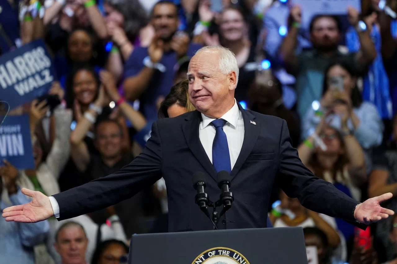 Bầu cử Tổng thống Mỹ: Bộ đôi Kamala Harris và Tim Walz khởi động chiến dịch tranh cử ở Philadelphia Bầu cử Tổng thống Mỹ: Bộ đôi Kamala Harris và Tim Walz khởi động chiến dịch tranh cử ở Philadelphia