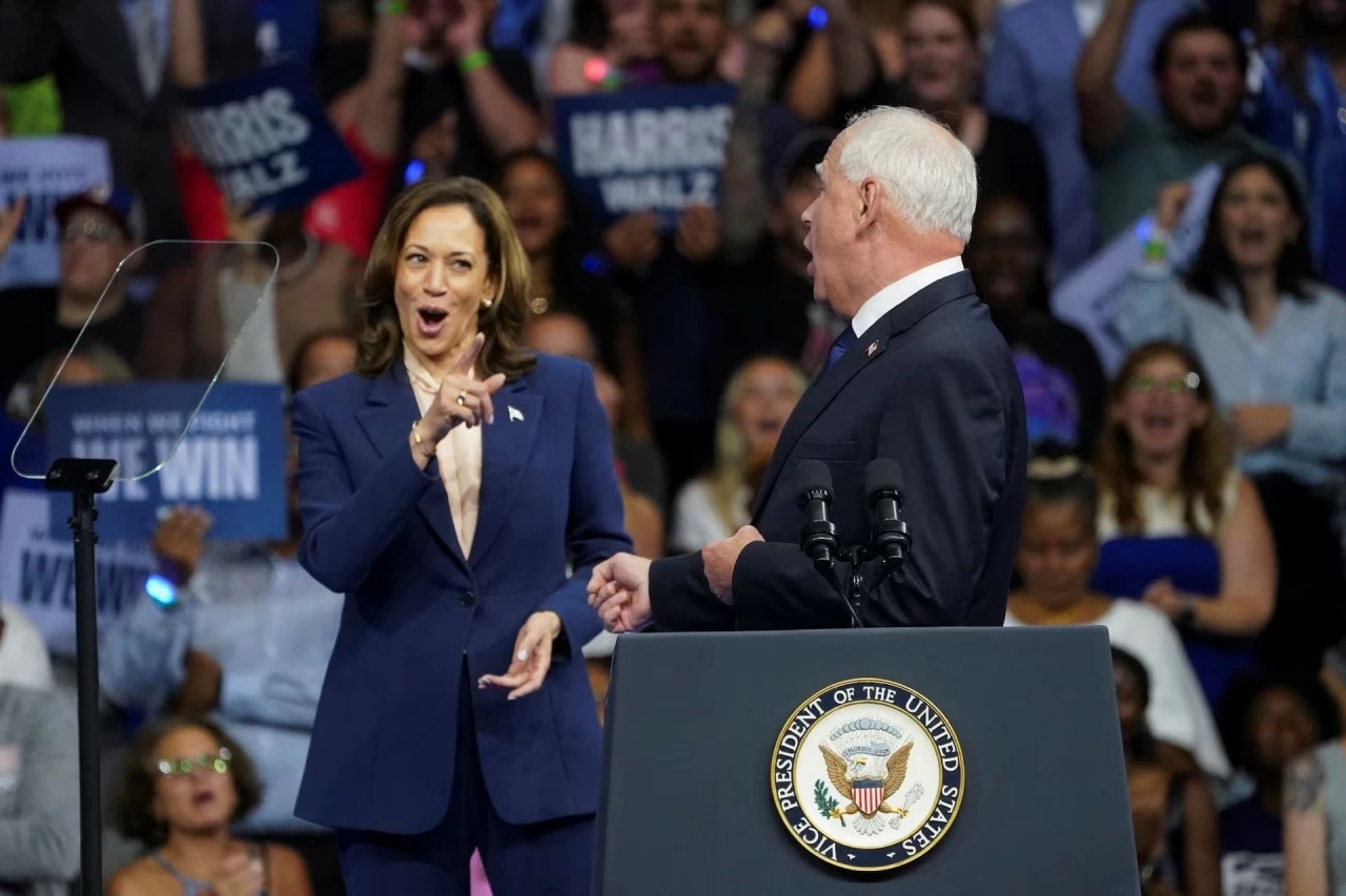 Bầu cử Tổng thống Mỹ: Bộ đôi Kamala Harris và Tim Walz khởi động chiến dịch tranh cử ở Philadelphia