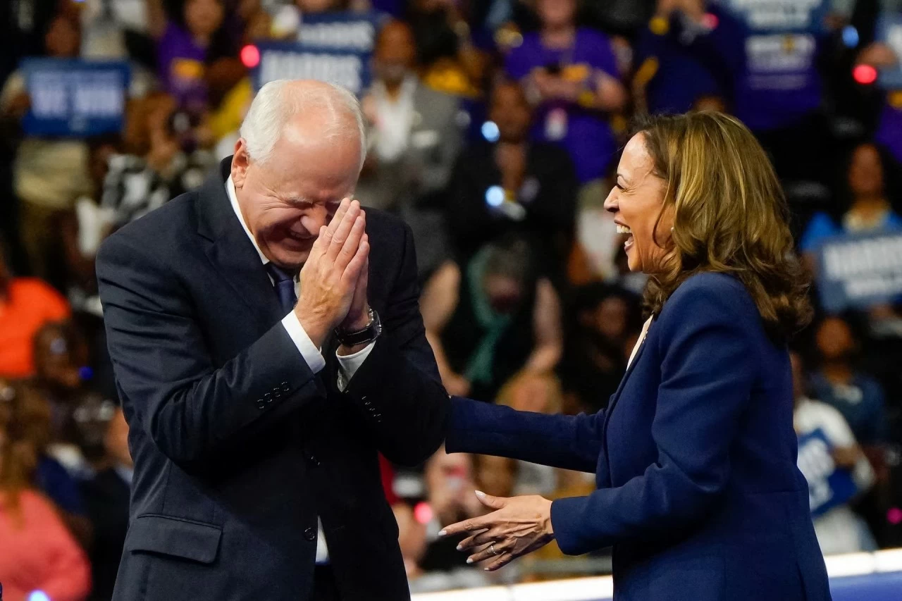 Bầu cử Tổng thống Mỹ: Bộ đôi Kamala Harris và Tim Walz khởi động chiến dịch tranh cử ở Philadelphia