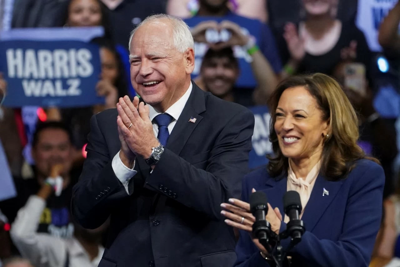 Bầu cử Tổng thống Mỹ: Bộ đôi Kamala Harris và Tim Walz khởi động chiến dịch tranh cử ở Philadelphia