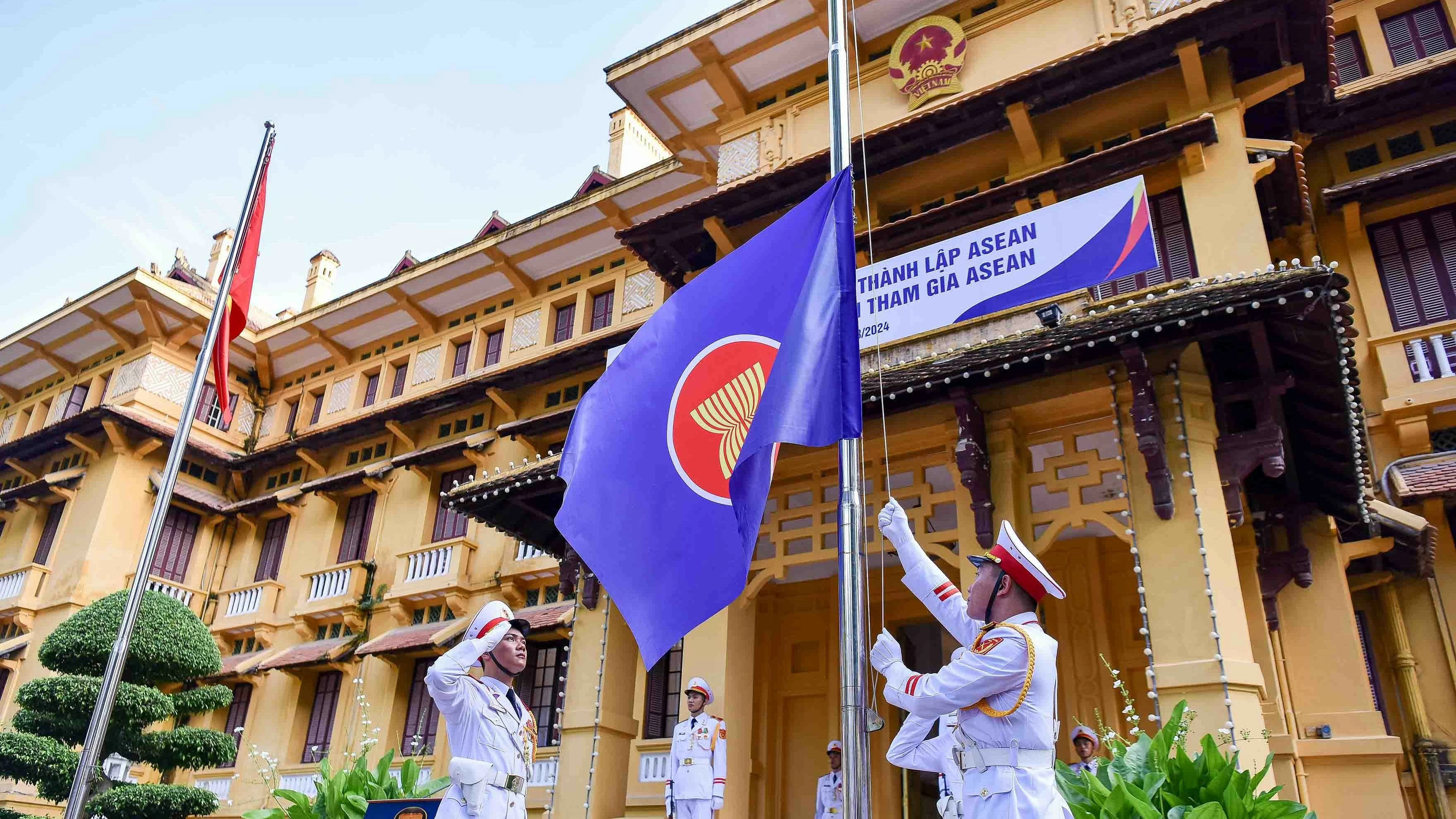 ASEAN Flag-raising ceremony held at Ministry of Foreign Affairs on ASEAN Day