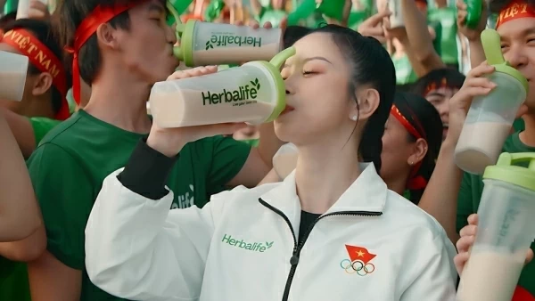 Herbalife ra mắt video âm nhạc 'Tiếp lửa vinh quang'