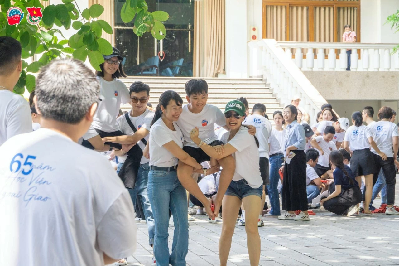 NGÀY HỘI GIA ĐÌNH HỌC VIỆN NGOẠI GIAO - DAV FAMILY DAY