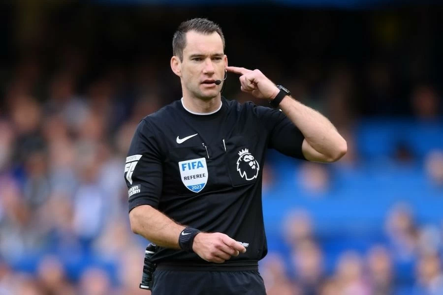 Siêu cup Anh: FA thay đổi trọng tài chính bắt trận Man City vs MU Siêu cup Anh: FA thay đổi trọng tài chính bắt trận Man City vs MU
