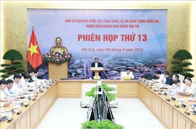 PM Pham Minh Chinh chairs meeting on efforts to complete 3,000km of highways by 2025