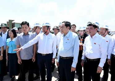 Top legislator orders ensuring Long Thanh int'l airport progress