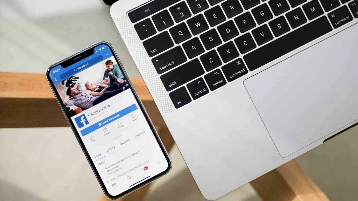 Xóa ảnh trên Facebook bằng điện thoại và máy tính