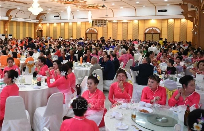 Phụ nữ kiều bào xây cầu nối hữu nghị Việt Nam-Thái Lan Phụ nữ kiều bào xây nhịp cầu hữu nghị Việt Nam-Thái Lan