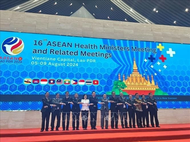 Vietnam attends 16th ASEAN Health Ministers Meeting in Laos