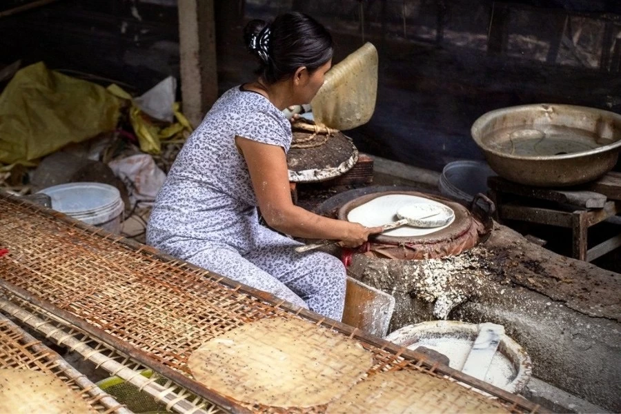 Bánh tráng Củ Chi. (Nguồn: traveloka)