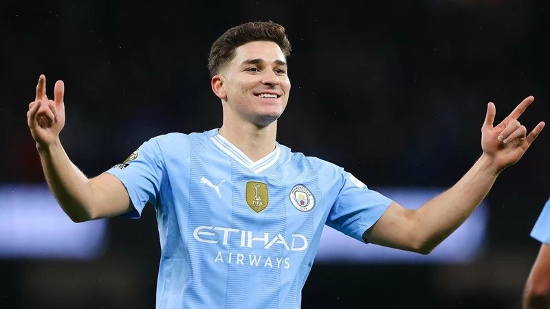 Julian Alvarez muốn rời Man City để cập bến mới?