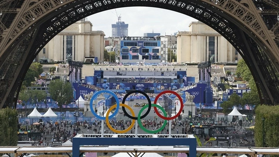 Lễ bế mạc Olympic 2024: Một buổi lễ 'giàu lễ hội hơn' và Tom Cruise là nhân vật chính