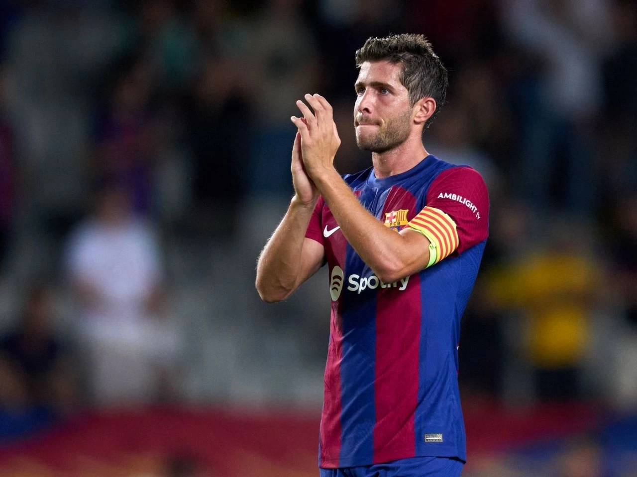 Barca chia tay hậu vệ Sergi Roberto sau 14 năm gắn bó