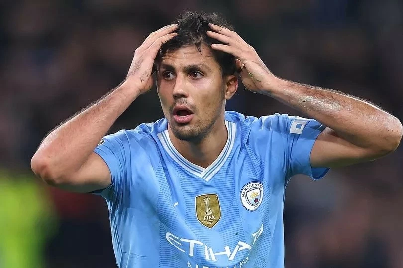 Man City nguy cơ mất Rodri ở đại chiến Chelsea