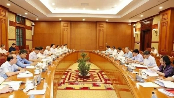 Party chief To Lam chairs meeting of standing members of Sub-committee for documents of 14th National Party Congress