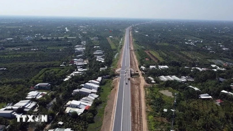 PM signed dispatch on stronger efforts to speed up site clearance for key transport projects