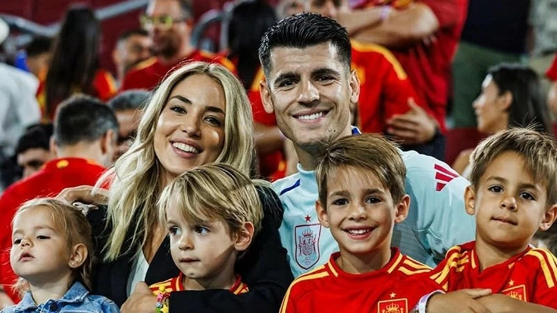 Chuyện tình tựa cổ tích của tiền đạo Alvaro Morata và vợ trước khi chia tay