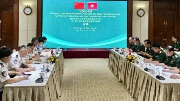 Vietnam, China agencies held talks on coordination in land border management