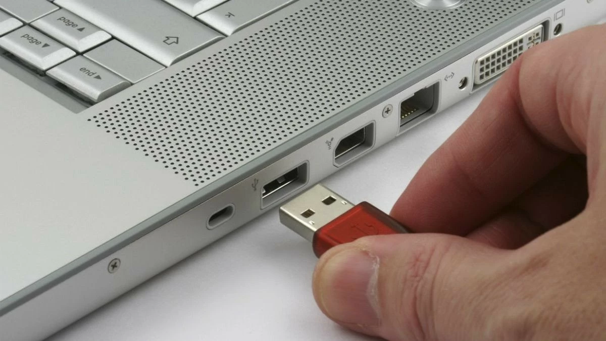 Cách hiện file ẩn trong USB vô cùng đơn giản và hiệu quả Cách hiện file ẩn trong USB vô cùng đơn giản và hiệu quả