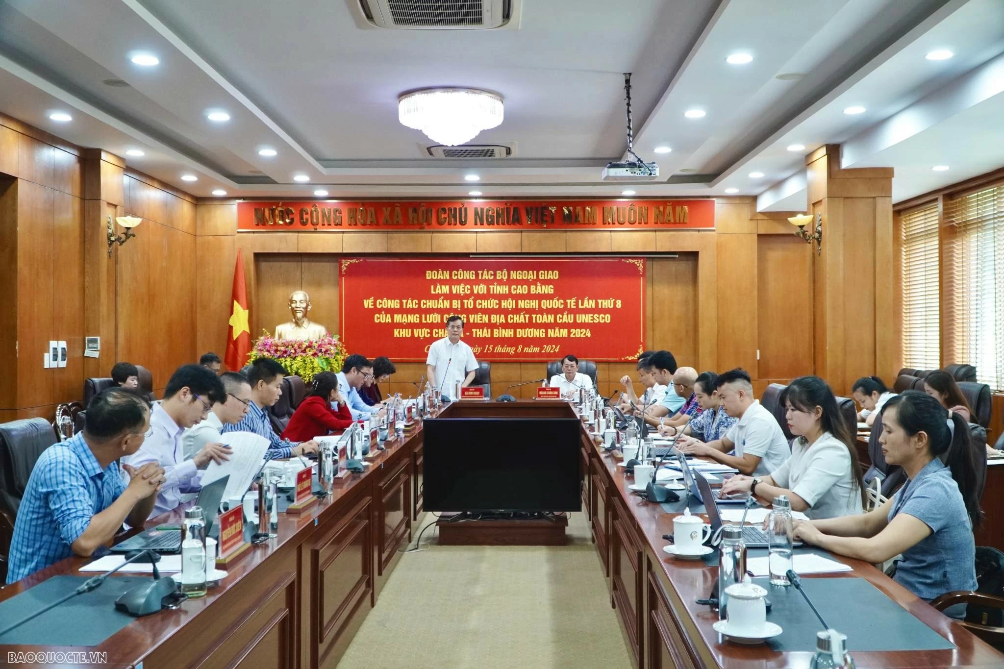 Toàn cảnh buổi làm việc. (Ảnh: Tuấn Việt) Toàn cảnh buổi làm việc. (Ảnh: Tuấn Việt)