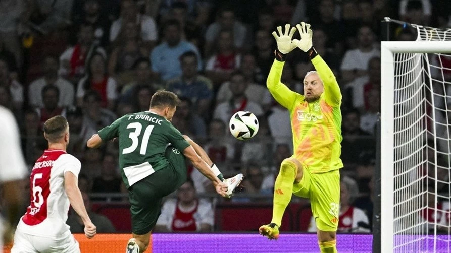 Vòng loại Europa League: Trận đấu Ajax và Panathinaikos lập kỷ lục với 34 cú sút 11m