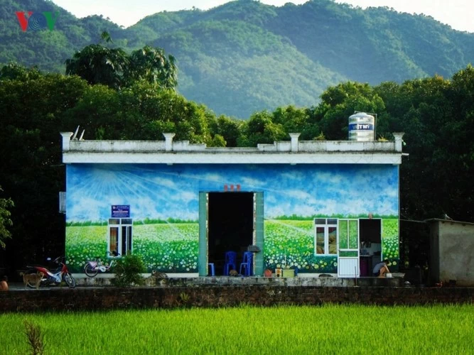 Du lịch Quảng Ninh, ghé thăm làng bích họa Hải Sơn