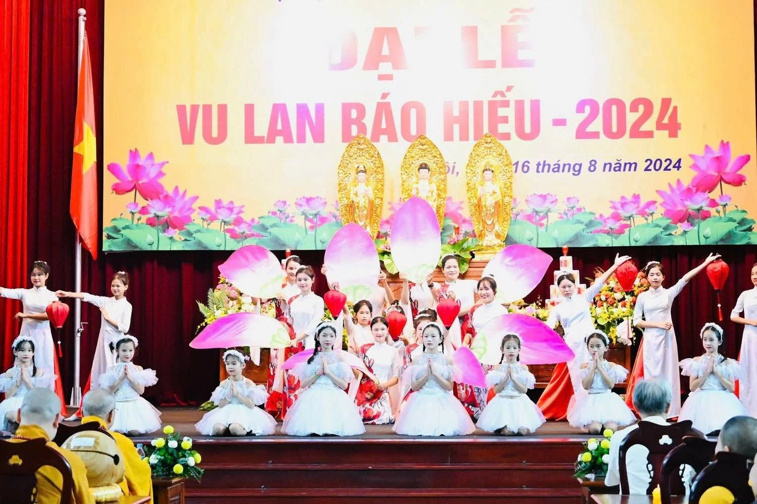 Vu Lan báo hiếu - Ngày lễ đong đầy ý nghĩa, khắc họa những giá trị nhân văn sâu sắc